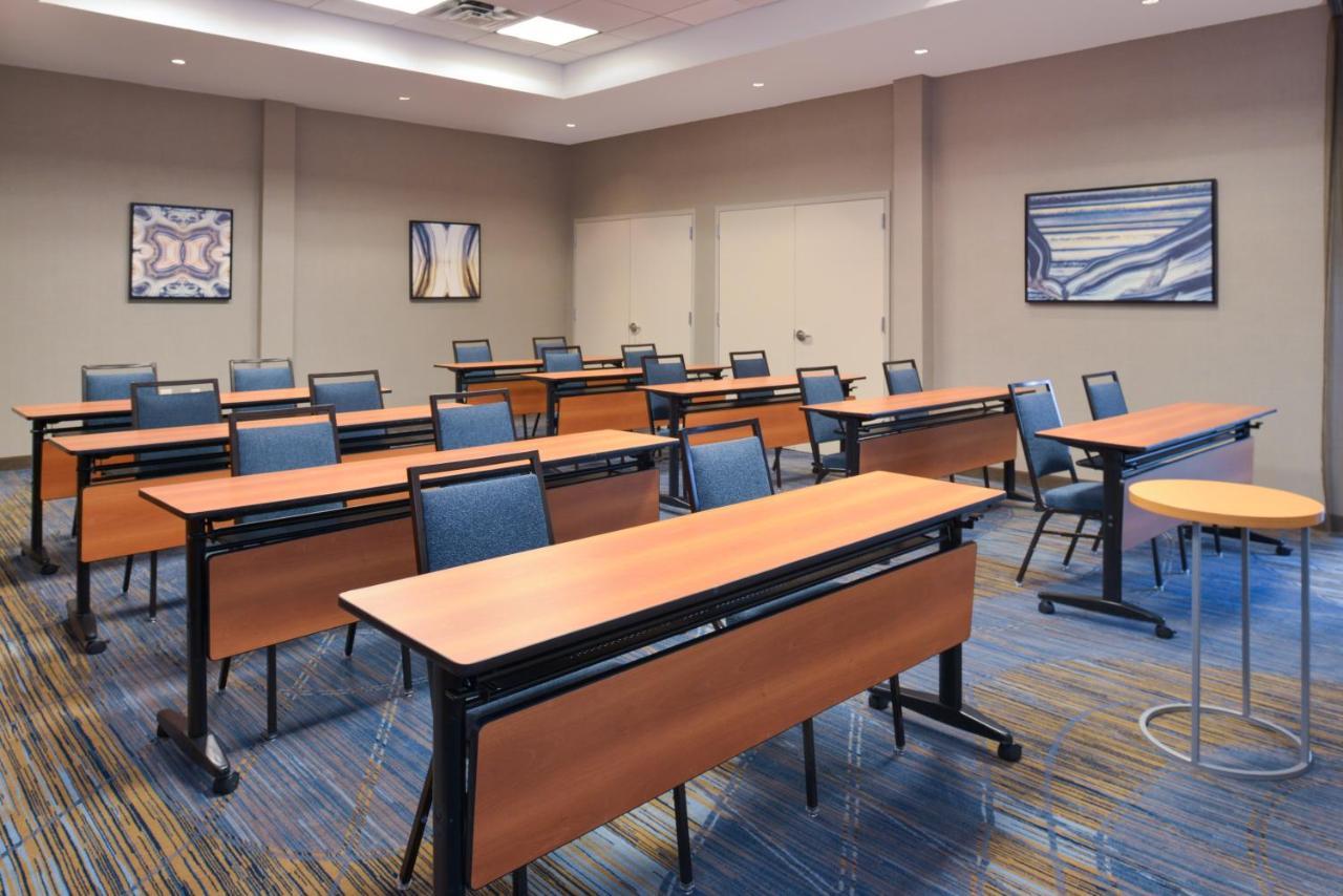 Springhill Suites Durham Chapel Hill Экстерьер фото