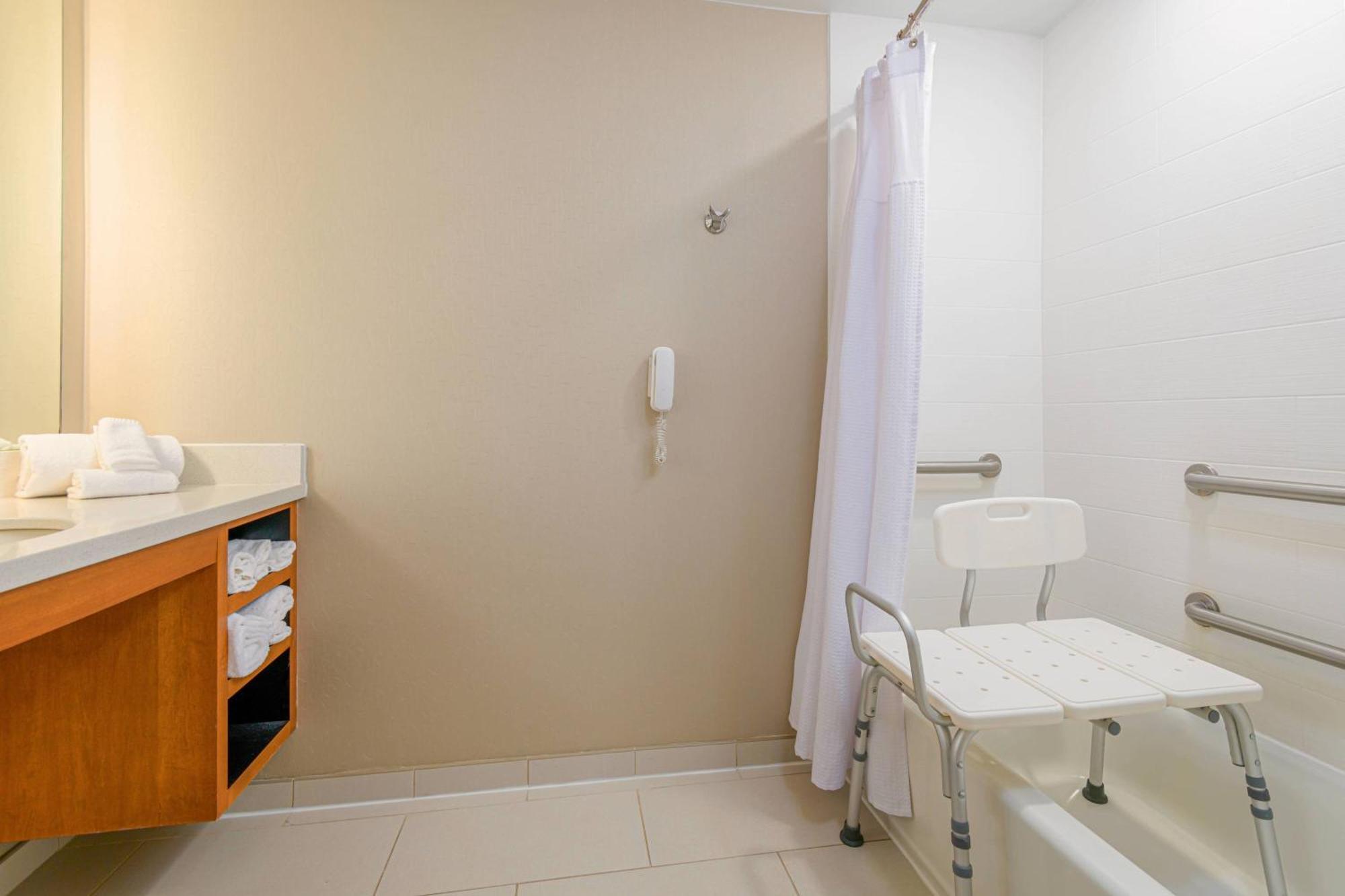 Springhill Suites Durham Chapel Hill Экстерьер фото